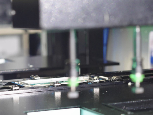 噴射點膠機(jī)性能方面都有什么特點