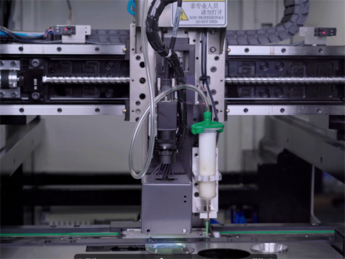 企業(yè)在選購(gòu)點(diǎn)膠閥時(shí)候的要點(diǎn)都有哪些