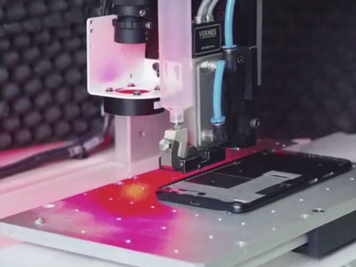 全自動點膠機在電路板硅膠點膠中的應(yīng)用