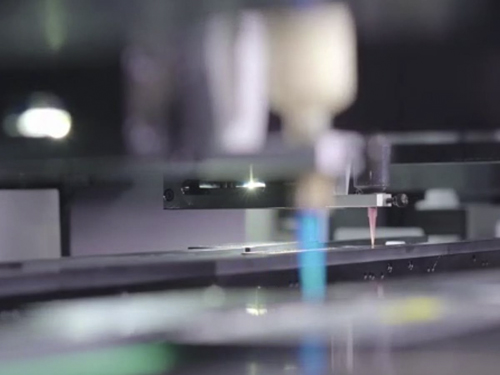 自動點(diǎn)膠機(jī)和自動涂膠機(jī)區(qū)別在哪里？